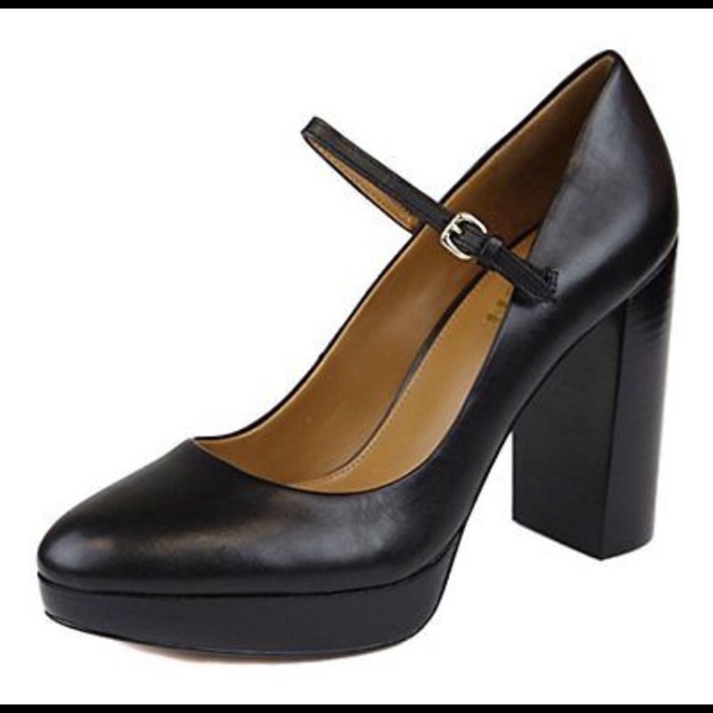 Coach pumps